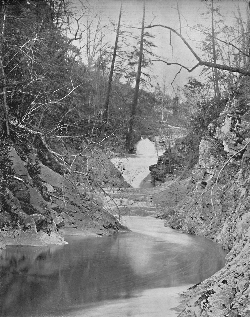 Lace Waterfalls and Dragons Pool, Natural Bridge, Virginia, c1897. tekijältä Unbekannt