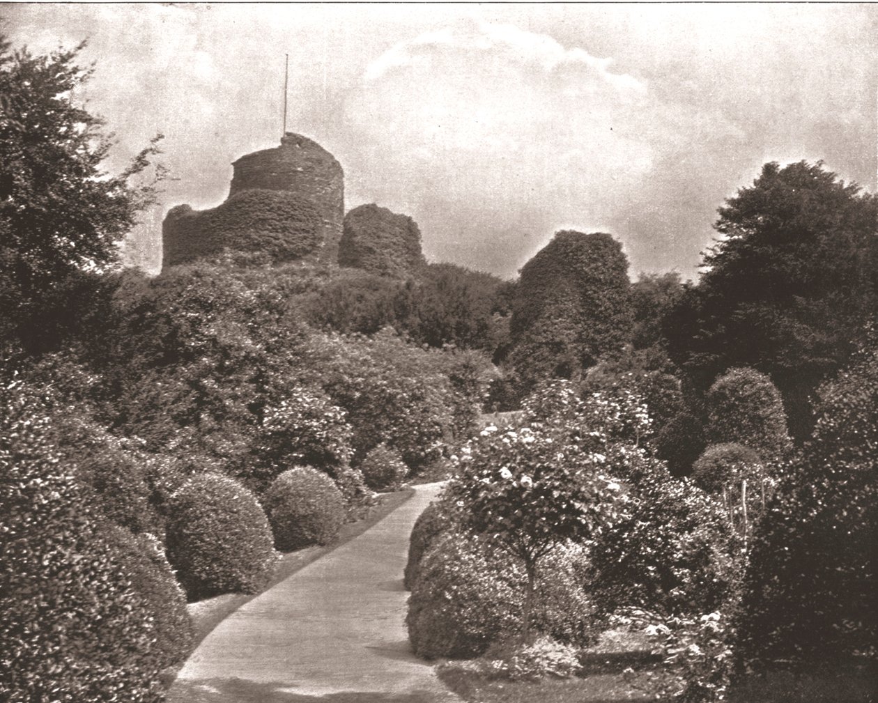 Launceston Castle, Cornwall, 1894. tekijältä Unbekannt