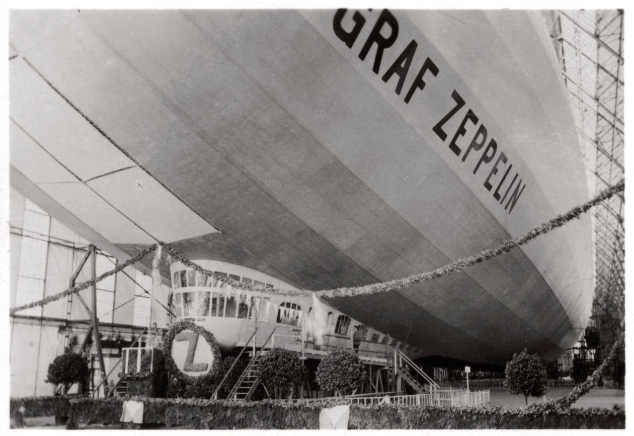 Zeppelin LZ127 Graf Zeppelinin julkaisuseremonia, Friedrichshafen, Saksa, 9. heinäkuuta 1928 1933 tekijältä Unbekannt
