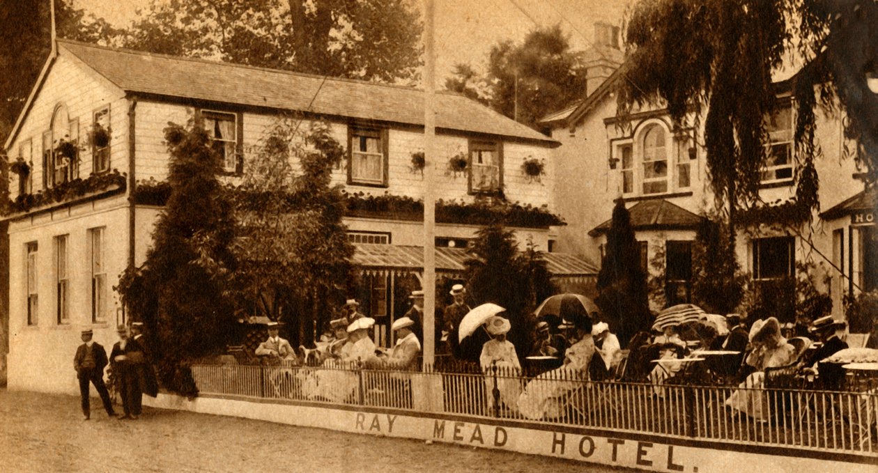 Life by the Thames in Early Edwardian Days, 1902, 1933. tekijältä Unbekannt