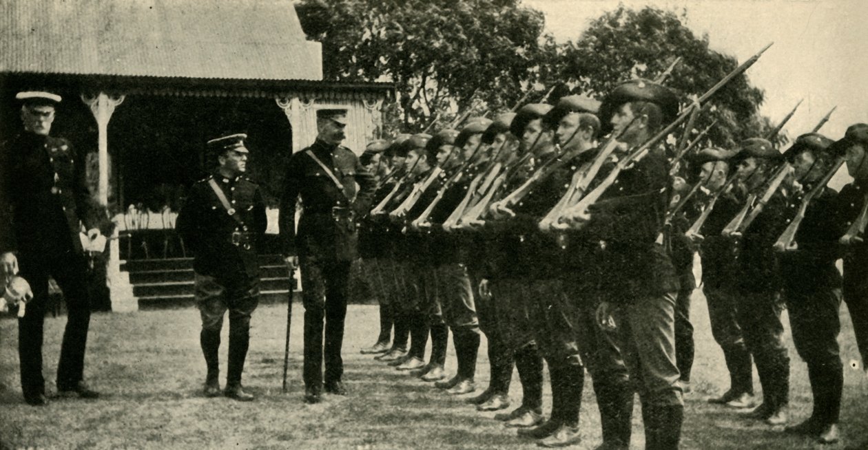 Lord Kitchener arvostelee australialaisia kadetteja, Ensimmäinen maailmansota, c1914, c1920. tekijältä Unbekannt