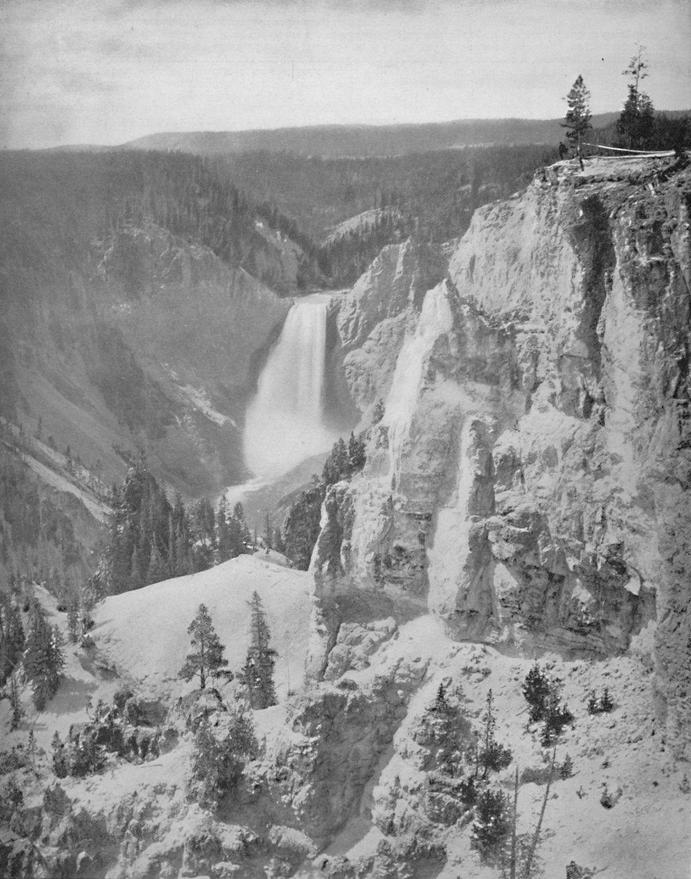 Lower Falls of the Yellowstone, Wyoming, 1897. tekijältä Unbekannt