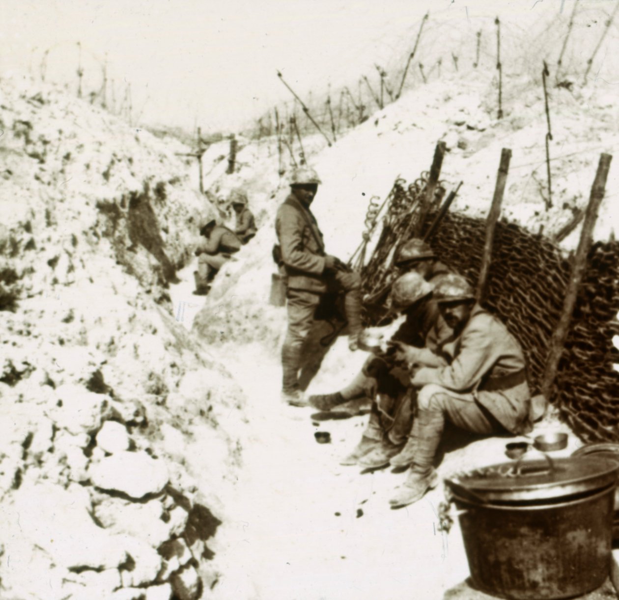 MacDonald-hauhat, 1914-c1918 tekijältä Unbekannt