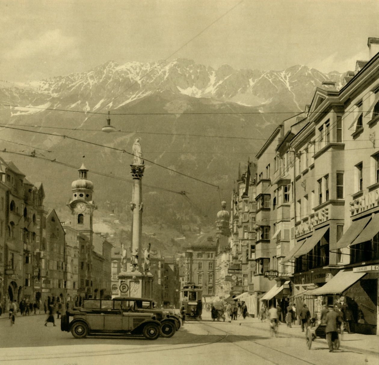 Maria-Theresien-Strasse, Innsbruck, Tiroli, Itävalta, vuodelta 1935. tekijältä Unbekannt