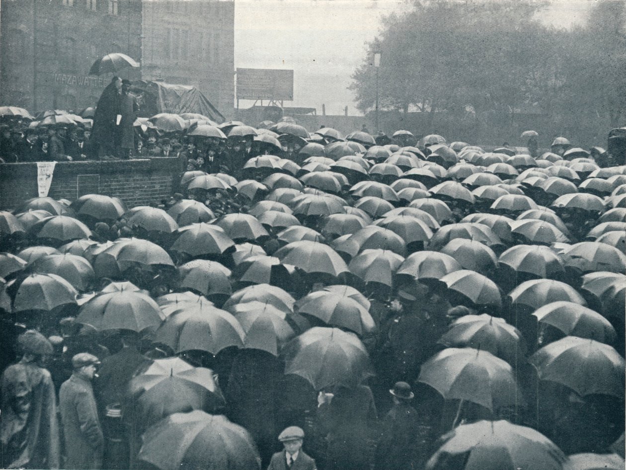 Lontoon liikemiesten tapaaminen Tower Hillillä, pidettiin Lusitanian uppoamisen jälkeen, n. 1915 tekijältä Unbekannt