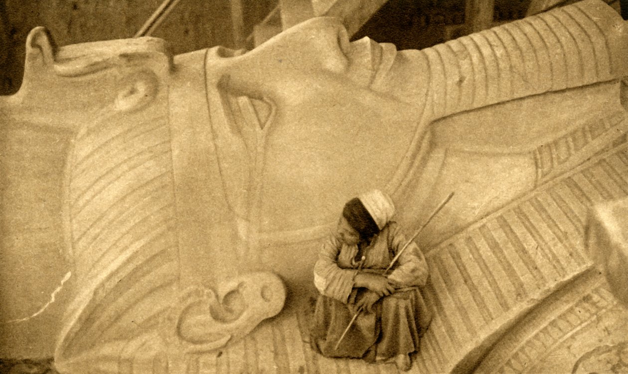 Memphis - Rameses II:n patsaan päällikkö, c1918-c1939. tekijältä Unbekannt