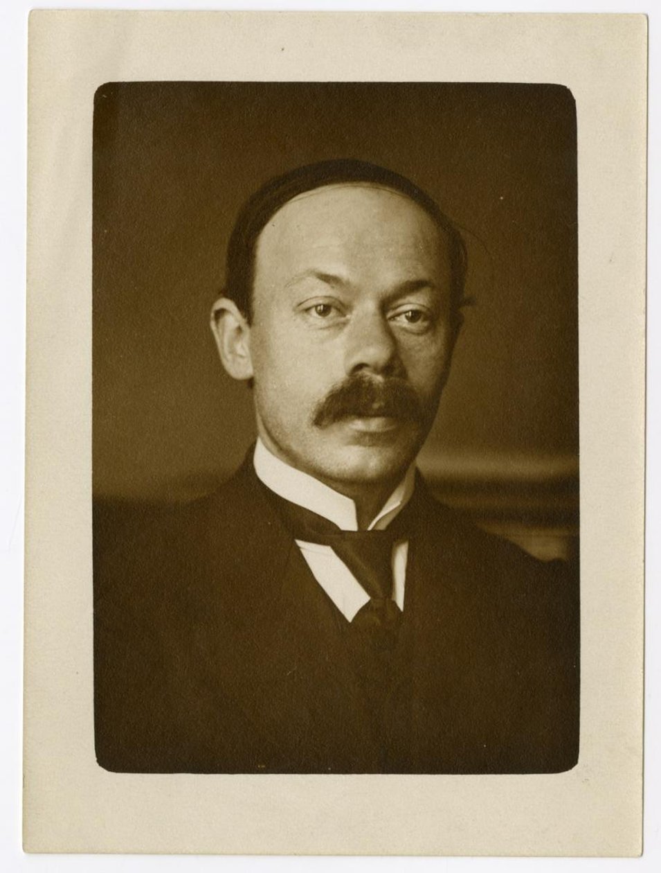 Mihail Fabianovich Gusin 1883-1957 tekijältä Unbekannt