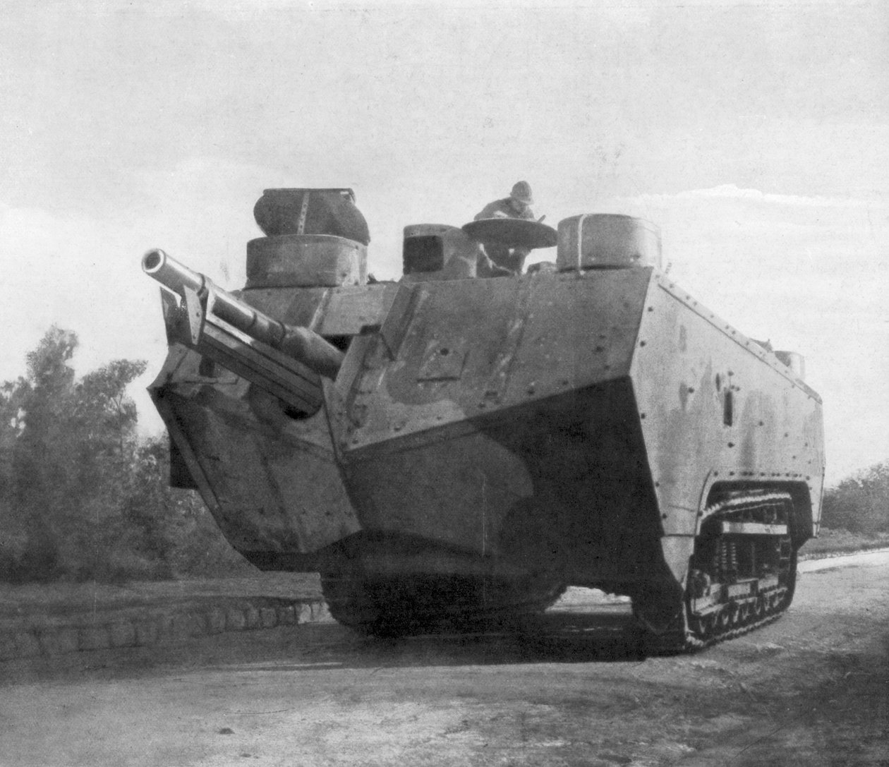 Siirrettävä tykistökappale, Moronvilliers, Ranska, Ensimmäinen maailmansota, 5. toukokuuta 1917 tekijältä Unbekannt