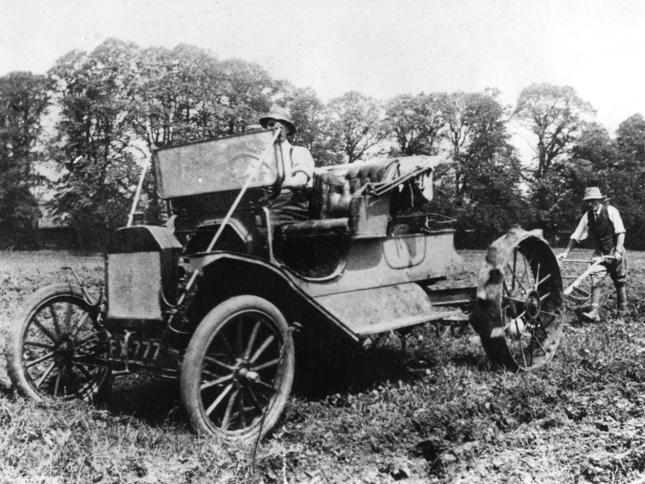 Model T Ford Stephensonin maatalousmuunnoksilla, Sussex, 1917 tekijältä Unbekannt