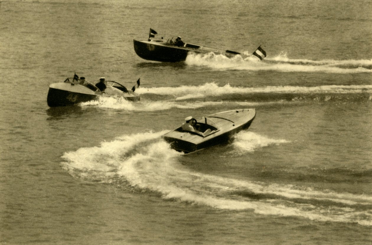 Moottorivenekilpailu, Wörthersee, Kärnten, Itävalta, v1935. tekijältä Unbekannt