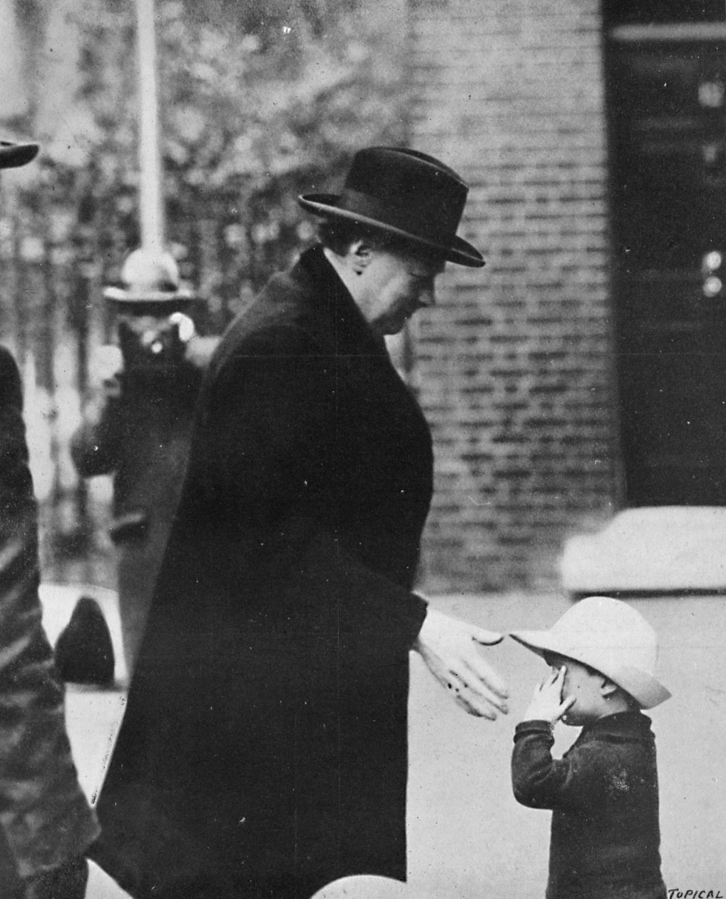 Mr. Churchill osallistui hallituksen kokoukseen yleislakon aikana vuosina 1926, 1926, 1945 tekijältä Unbekannt