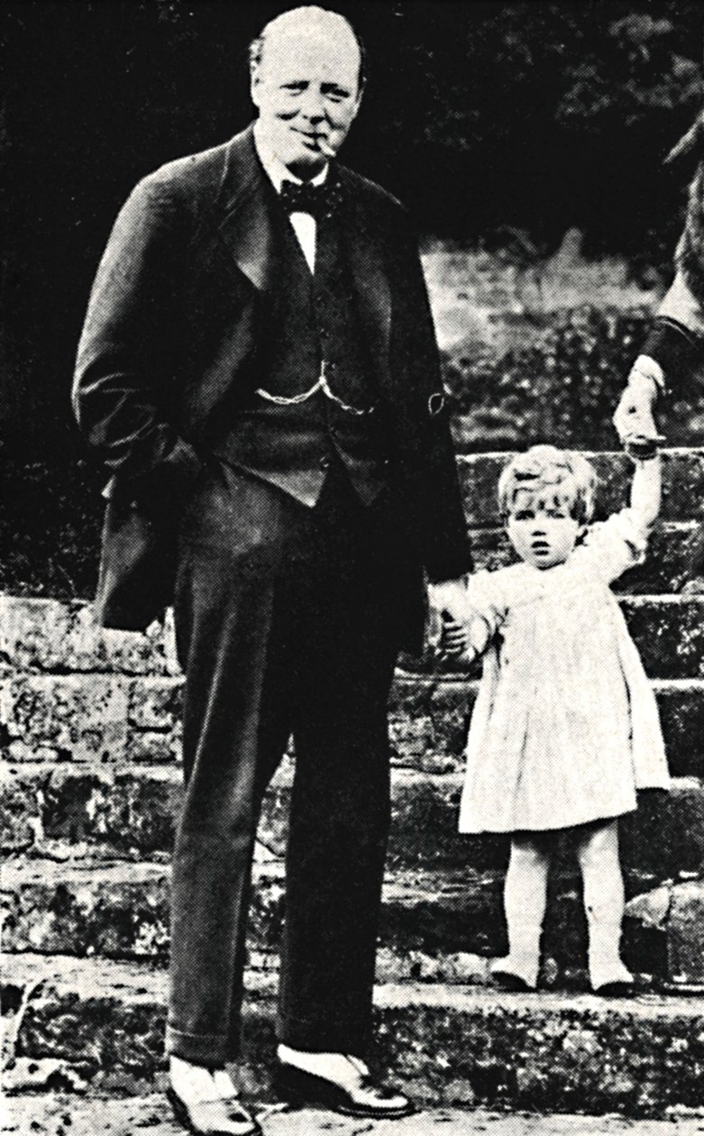 Mr. Churchill tyttärensä kanssa, 1924, 1945. tekijältä Unbekannt