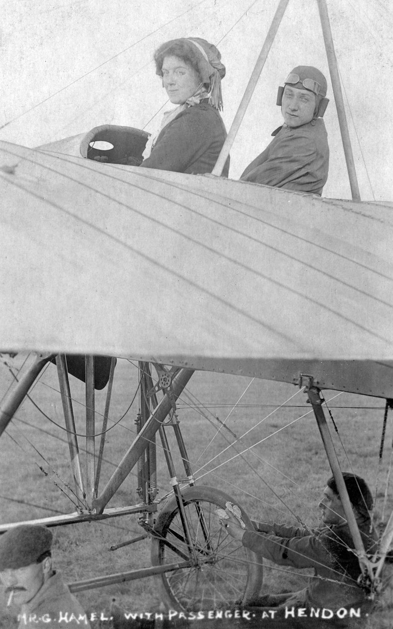 Mr G Hemel matkustajan kanssa, Hendon, Lontoo, 1910-luku tekijältä Unbekannt
