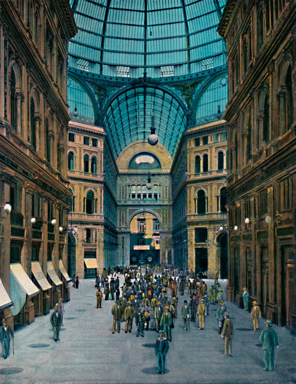 Napoli - Galleria Umberto I:n sisustus, Galleria Umberto I:n sisustus, n. 1900. tekijältä Unbekannt