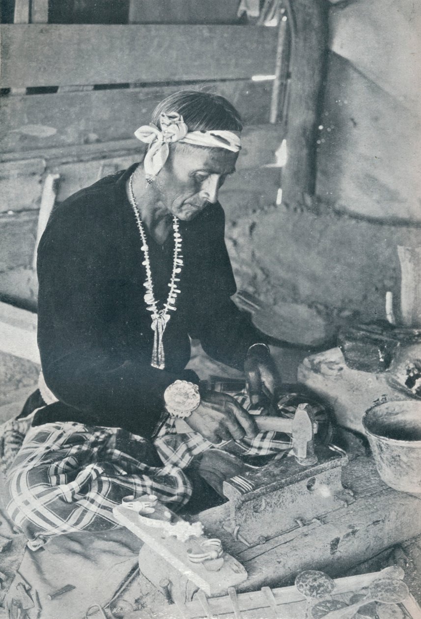 Navajo hopea- ja turkoosikorut, 1931 tekijältä Unbekannt