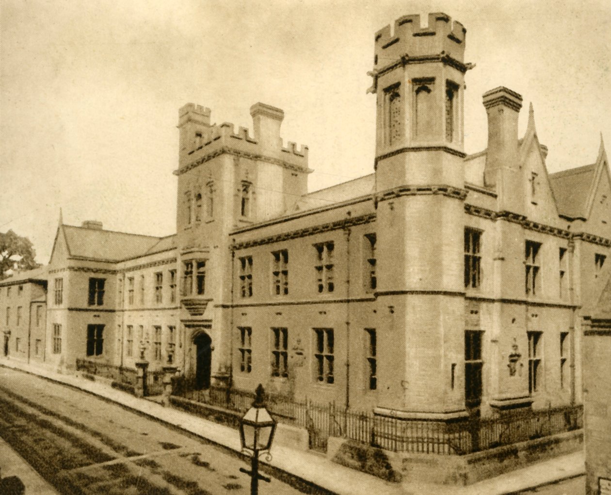 Nro 64. Oundle School, Northants, 1923. tekijältä Unbekannt