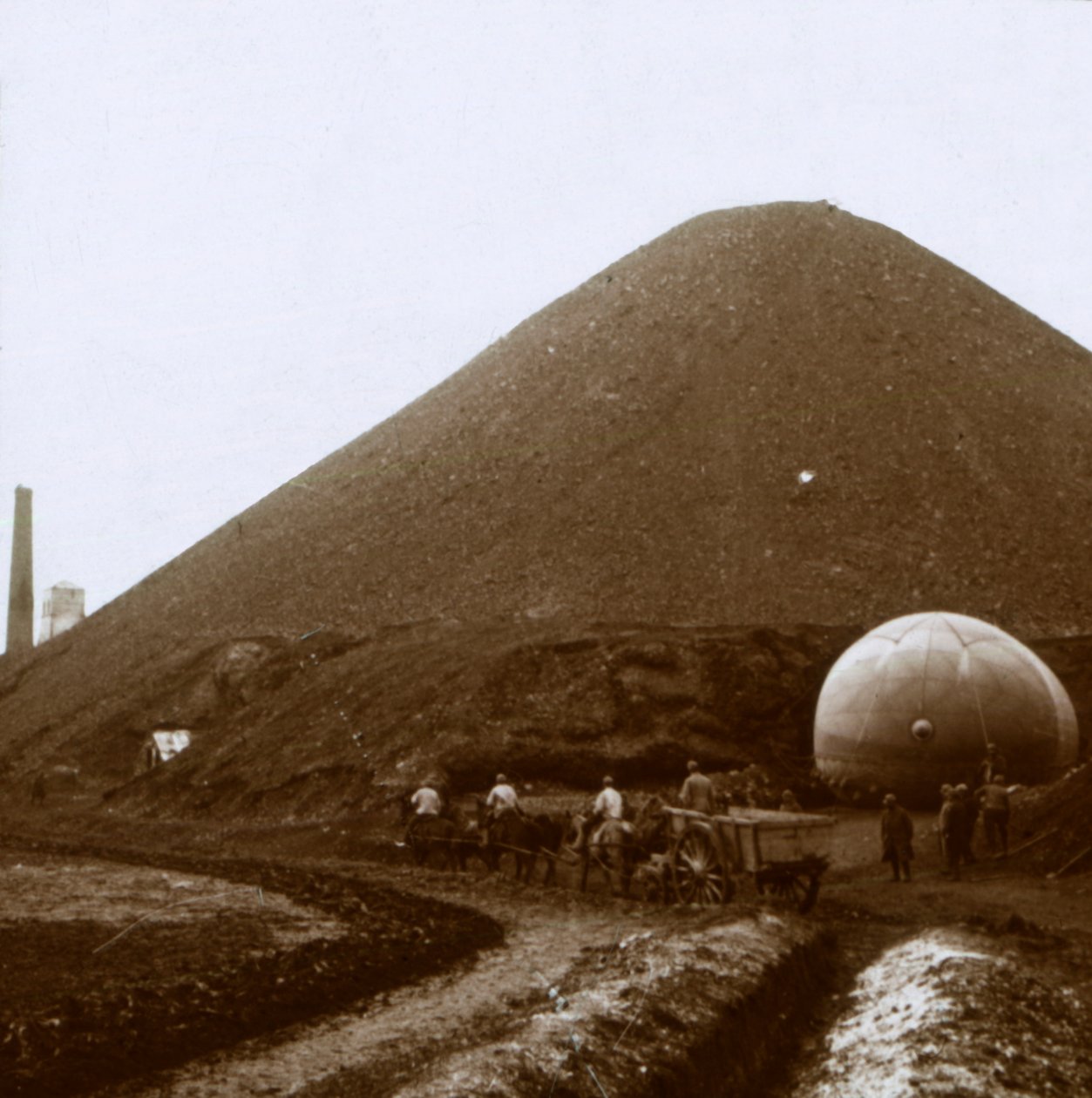 Noeux-les-Mines, Pohjois-Ranska, c1914-c1918 tekijältä Unbekannt