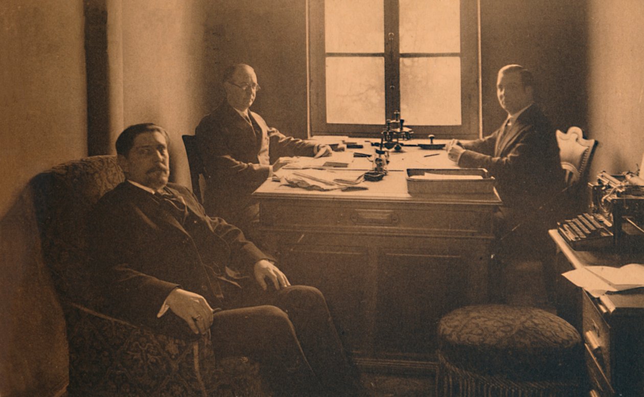 Konsulaatin toimisto Kuuban suurlähetystössä Brysselissä, Belgiassa, 1927. tekijältä Unbekannt