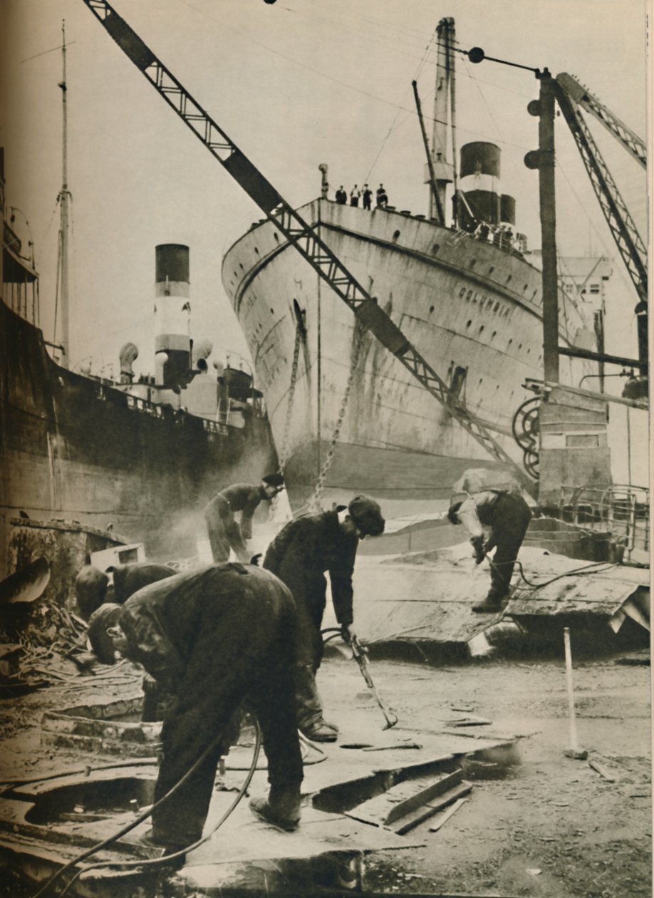 Firth of Forthissa. Laivanmurto Boness West Lothianissa, 1937 tekijältä Unbekannt