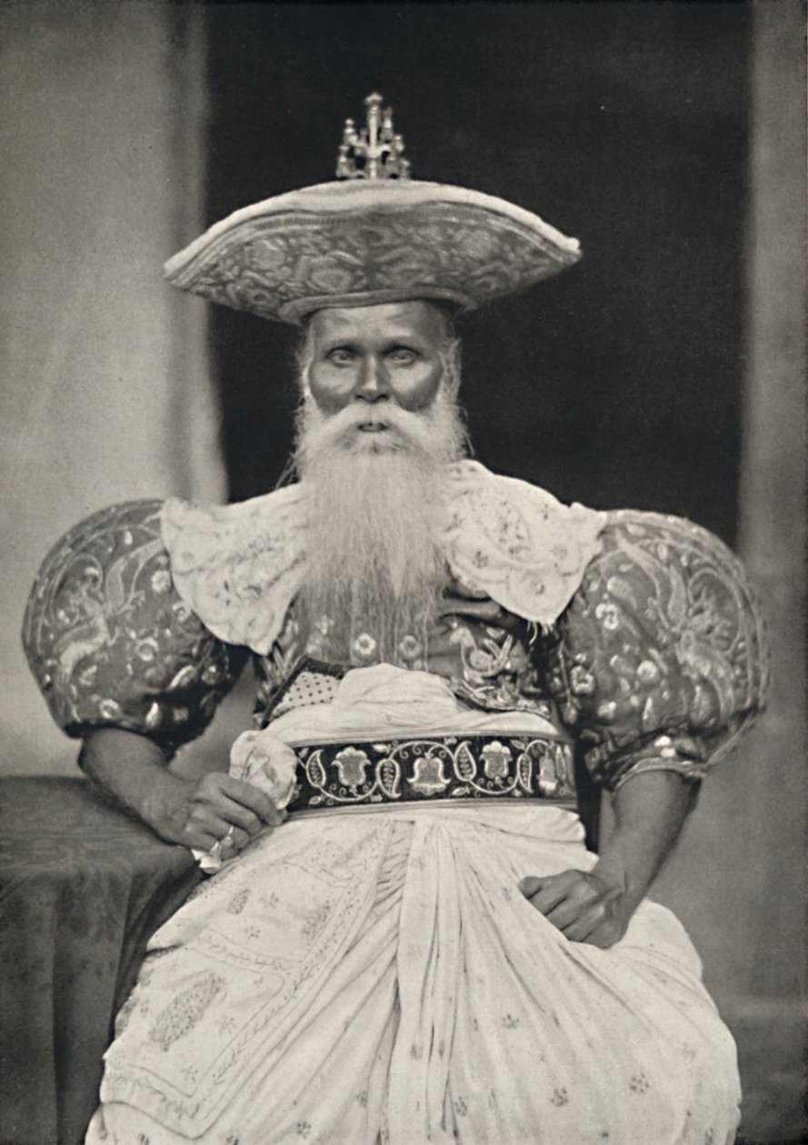 Paikallinen johtaja Kandyssa vanhassa sinhala-asussa, 1926 tekijältä Unbekannt