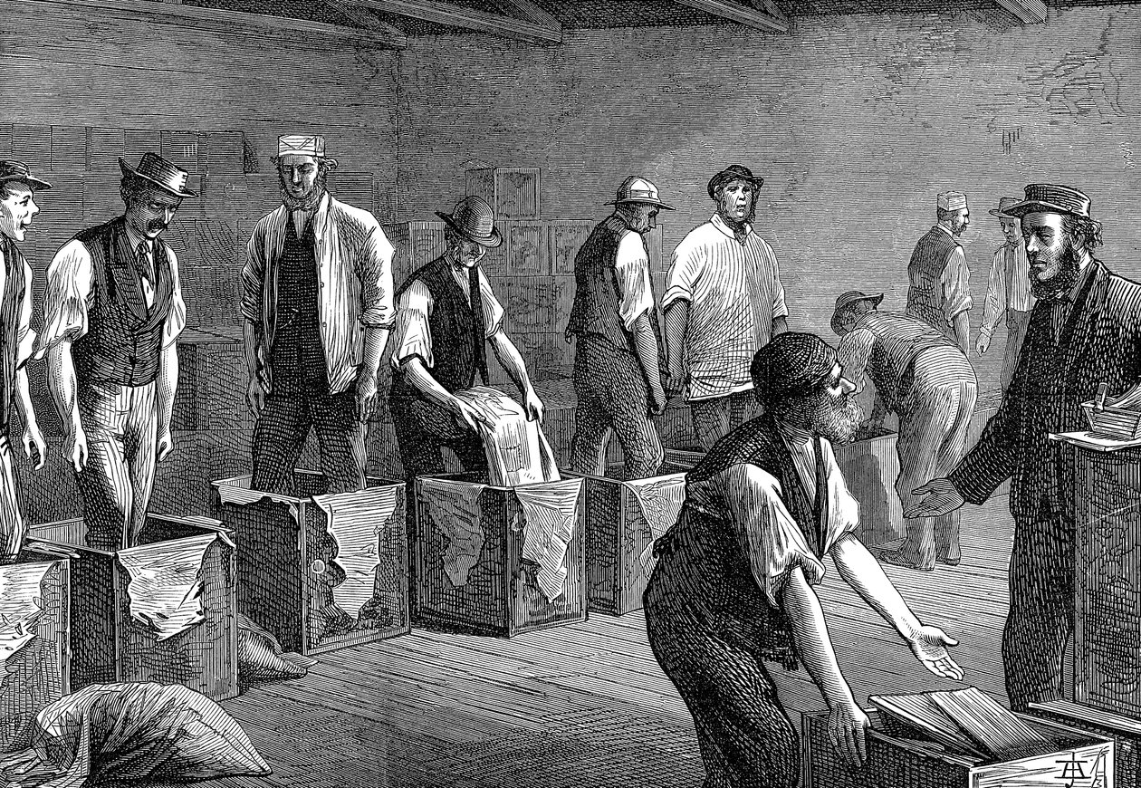 Teen pakkaaminen East & West India Dock Companyn varastoissa, Lontoossa, 1874 tekijältä Unbekannt