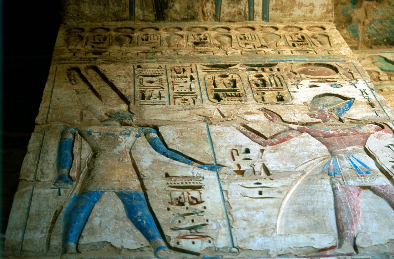 Maalattu reliefi, Ramses III:n temppeli, Medinet Habu, Egypti, 1100-luku eKr tekijältä Unbekannt