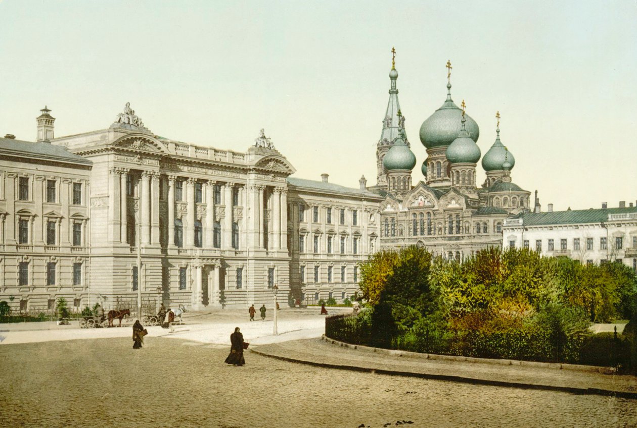 Oikeuspalatsi ja Pyhän Panteleimonin luostarin kirkko, Odessa, Venäjä, 1880-1890-luku tekijältä Unbekannt