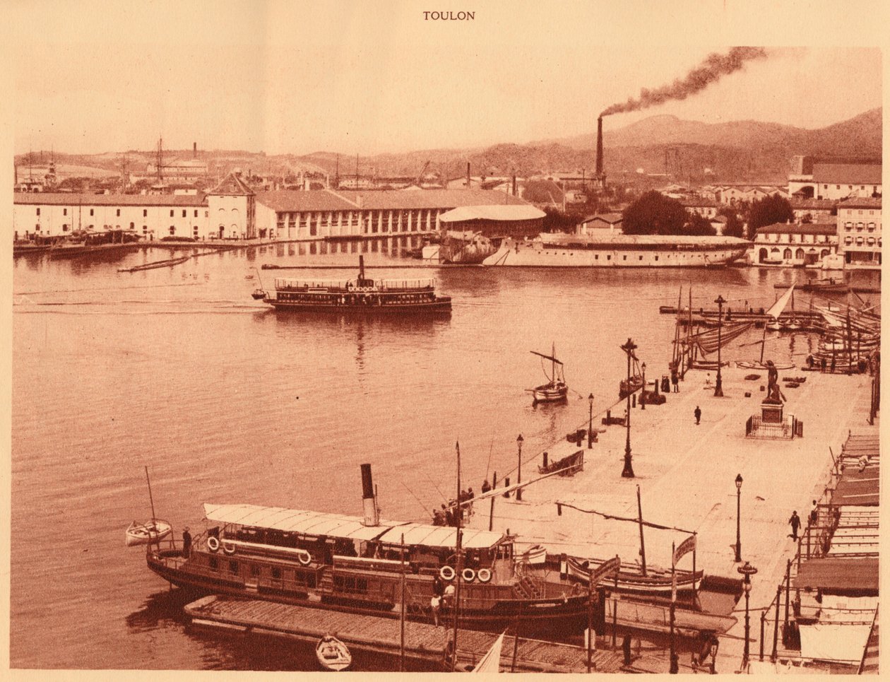 Panoraama Quaisista Toulonissa, 1930. tekijältä Unbekannt