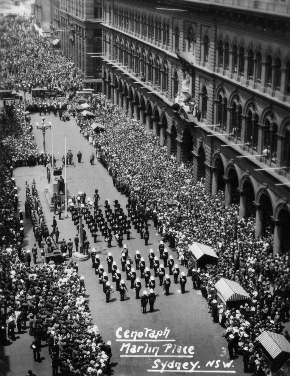 Paraati Cenotaphissa, Martin Placessa, Sydneyssä, New South Walesissa, 1945 tai 1946 tekijältä Unbekannt