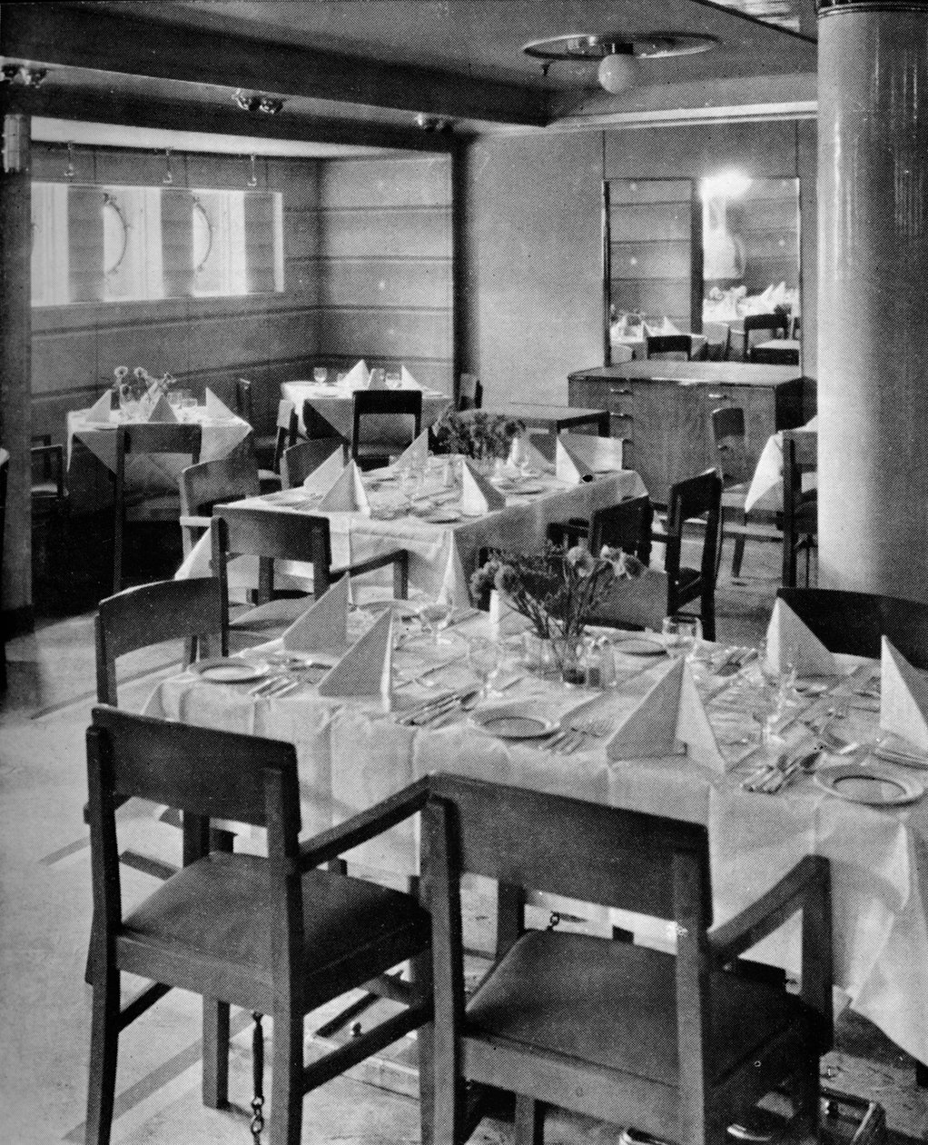 Osa Tourist Dining Saloon -ravintolaa, 1935 tekijältä Unbekannt
