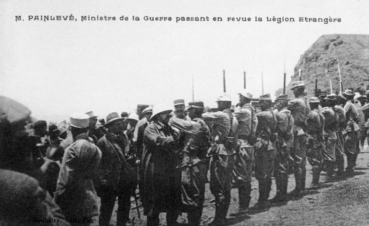 Paul Painlevé arvioi Ranskan muukalaislegioonan joukkoja, Marokko, 1926 tekijältä Unbekannt