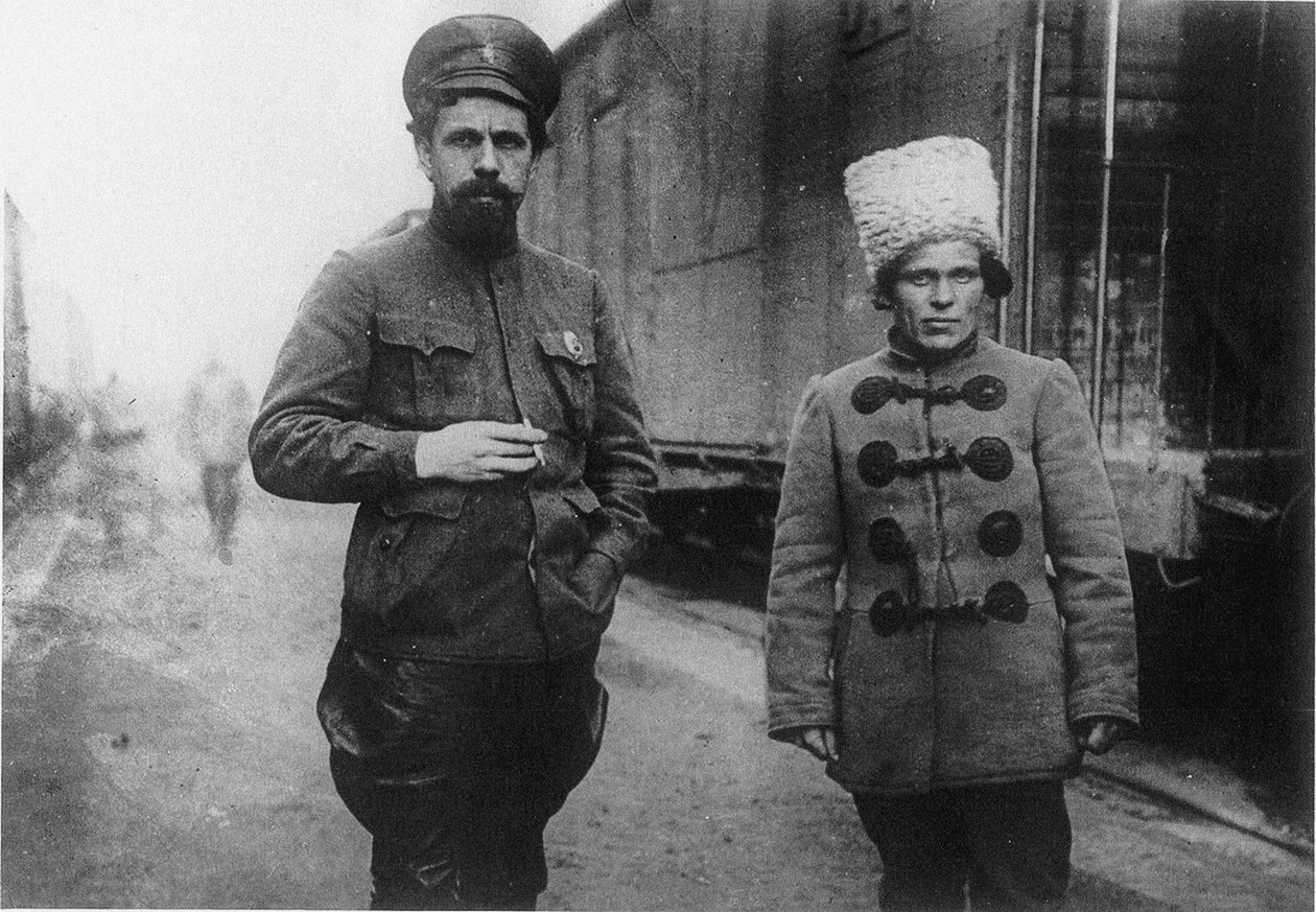 Pavel Dybenko ja Nestor Makhno tekijältä Unbekannt