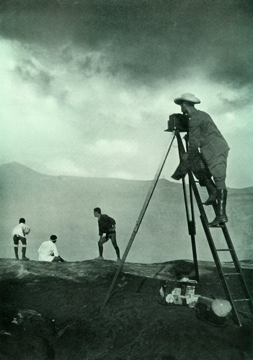 Valokuvaus Craters Lipillä, Aso-San, 1910. tekijältä Unbekannt
