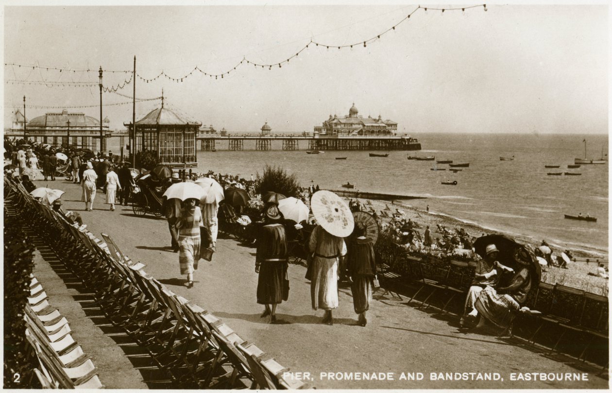 Laituri, kävelykatu ja bandstand, Eastbourne, Sussex, 1920-luku tekijältä Unbekannt