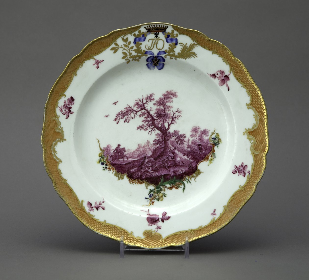 Posliinilautanen Orlov-palvelusta, n. 1770 tekijältä Unbekannt