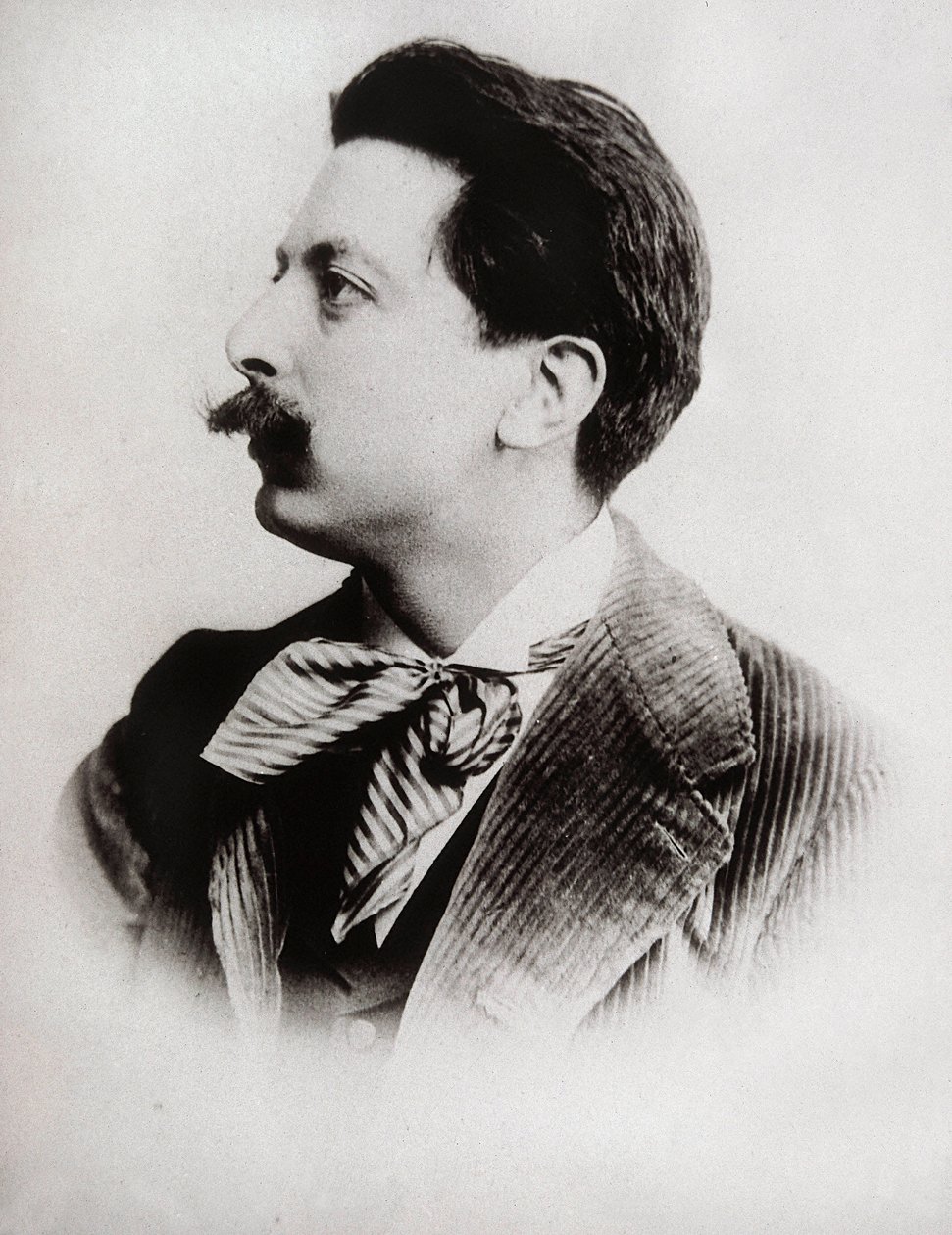Muotokuva Enrique Granadosista (1867-1916), espanjalainen säveltäjä ja pianisti. Valokuva. tekijältä Unbekannt