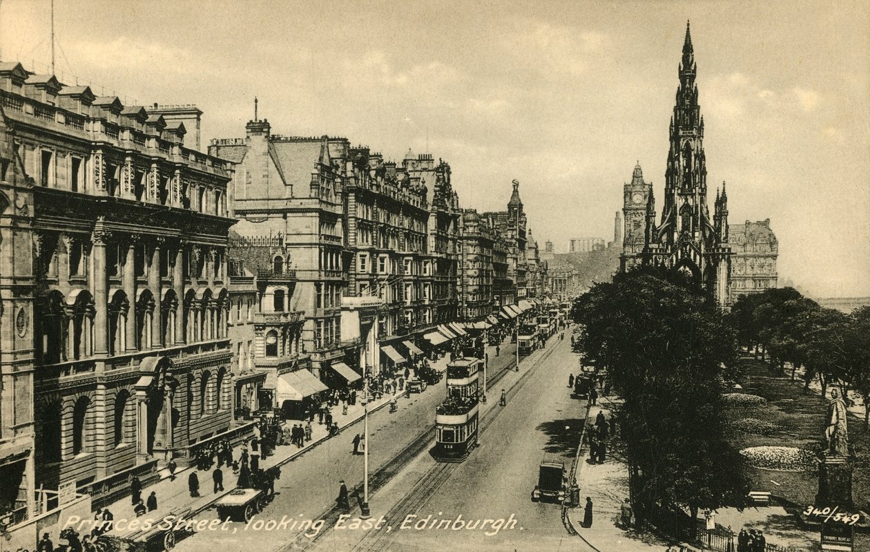 Princes Street Looking East, Edinburgh, 1920-luku. tekijältä Unbekannt
