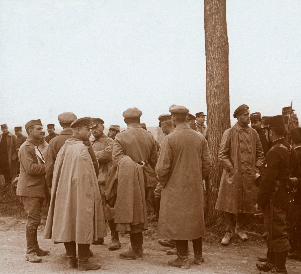Prisoners, Route de lEpine, Ranska, c1914-c1918 tekijältä Unbekannt