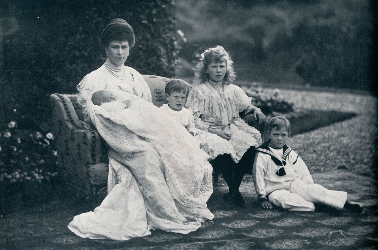 Kuningatar Mary ja neljä hänen lastaan, 1905, 1936 tekijältä Unbekannt
