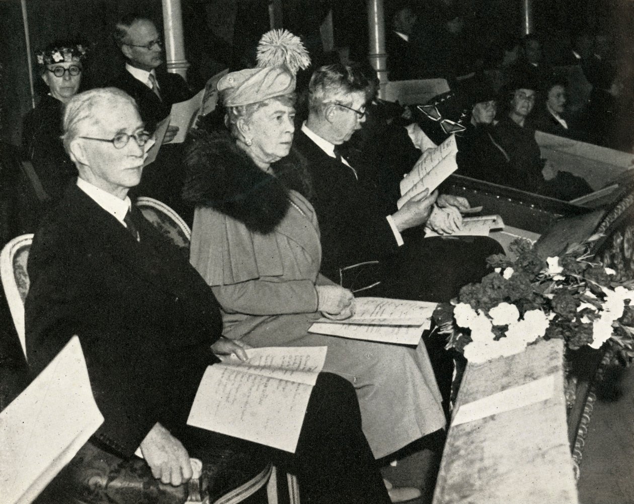 Queen Mary Thanksgiving for Victory -konsertissa, Royal Albert Hall, 1945, 1951. tekijältä Unbekannt