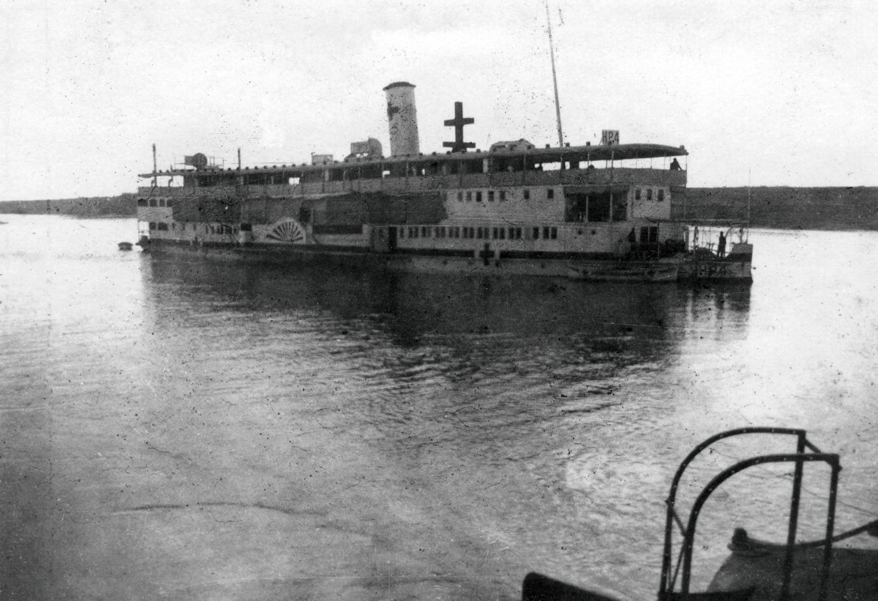 Punaisen Ristin jokivene nousemassa Tigris-joelle, Mesopotamiassa, 1. maailmansota, 1918 tekijältä Unbekannt