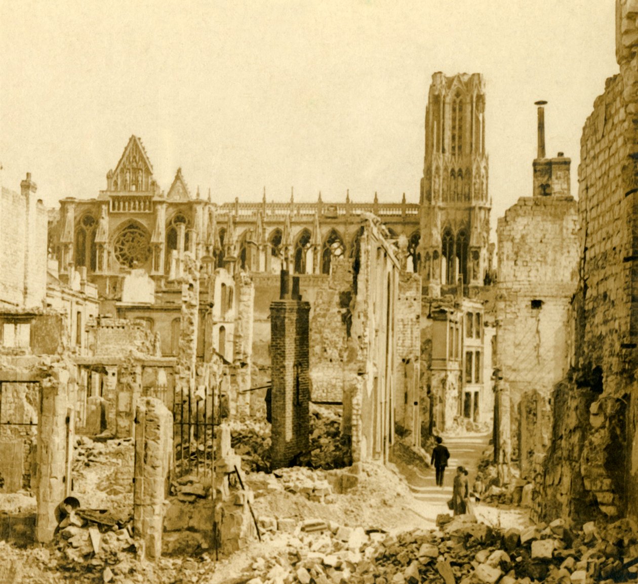 Reimsin katedraali, Reims, Pohjois-Ranska, c1914-c1918 tekijältä Unbekannt