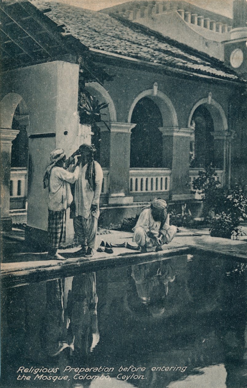 Uskonnollinen valmistelu ennen moskeijaan saapumista, Colombo, Ceylon, 1910. tekijältä Unbekannt