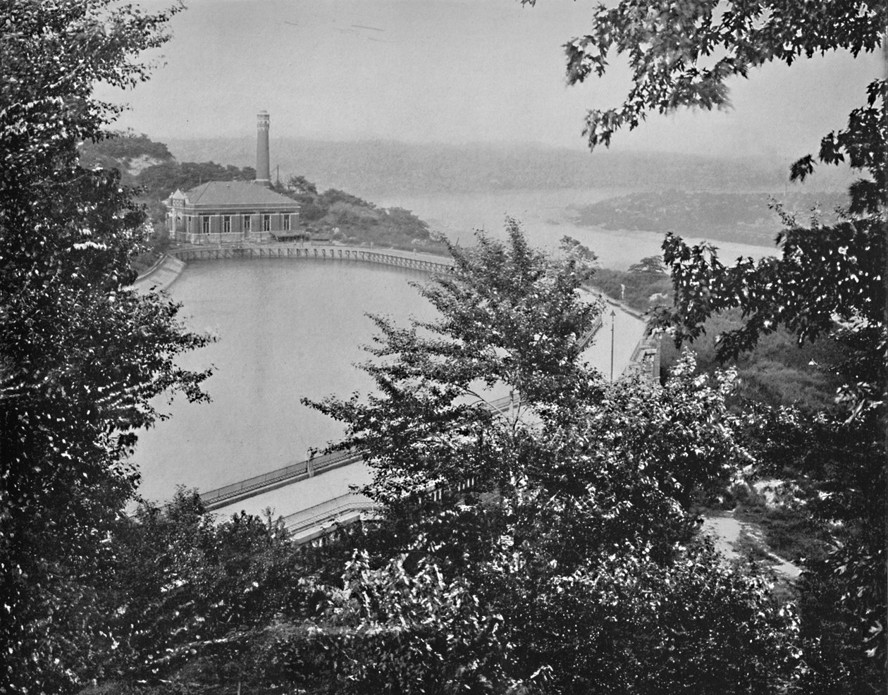 Reservoir, Eden Park, Cincinnati, Ohio, 1897. tekijältä Unbekannt