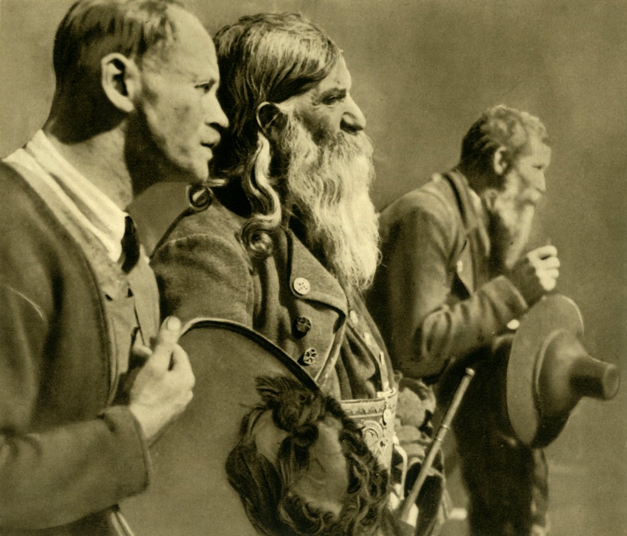 Riflemen rukoilemassa, Tiroli, Itävalta, 1935. tekijältä Unbekannt