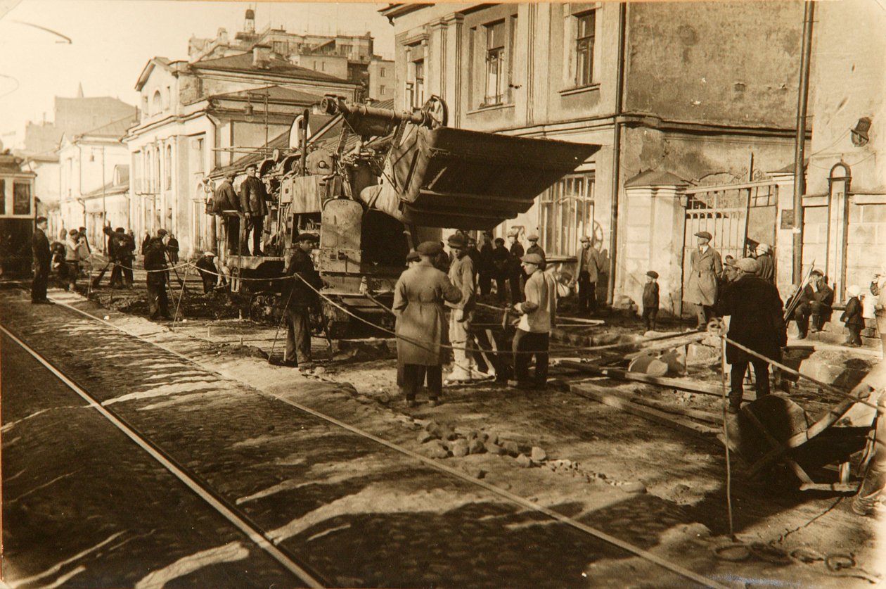 Tietyöt Tverskaja-kadulla, Moskova, Neuvostoliitto, 1920-luku tekijältä Unbekannt