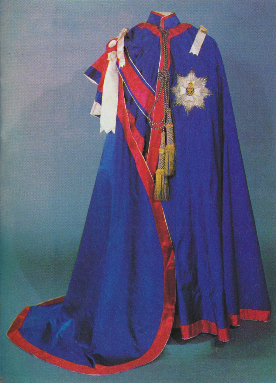 Kuninkaallisen Victorian Orderin kylpytakit, 1953 tekijältä Unbekannt