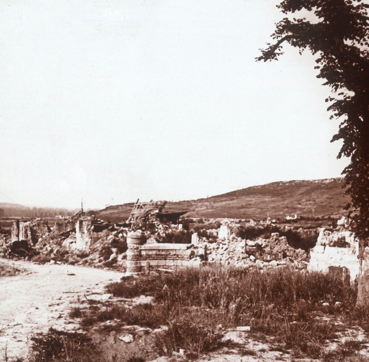 Rauniot, Chauny, Pohjois-Ranska, c1914-c1918 tekijältä Unbekannt
