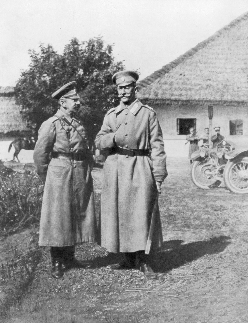 Venäjän kenraalit Gurko ja Brusilov, 1917 tekijältä Unbekannt