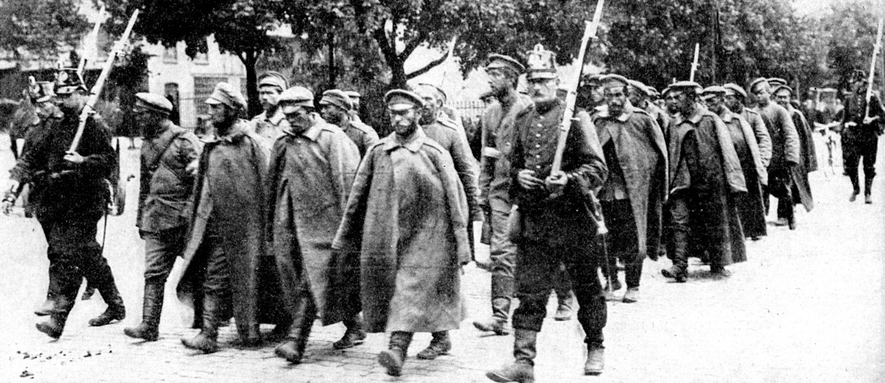 Venäläiset vangit, Itä-Preussi, ensimmäinen maailmansota, 1914 tekijältä Unbekannt
